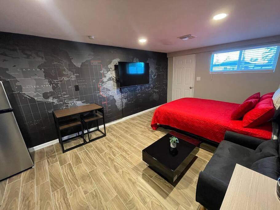 New Midtown Modern Studio With Backyard Phoenix Bagian luar foto